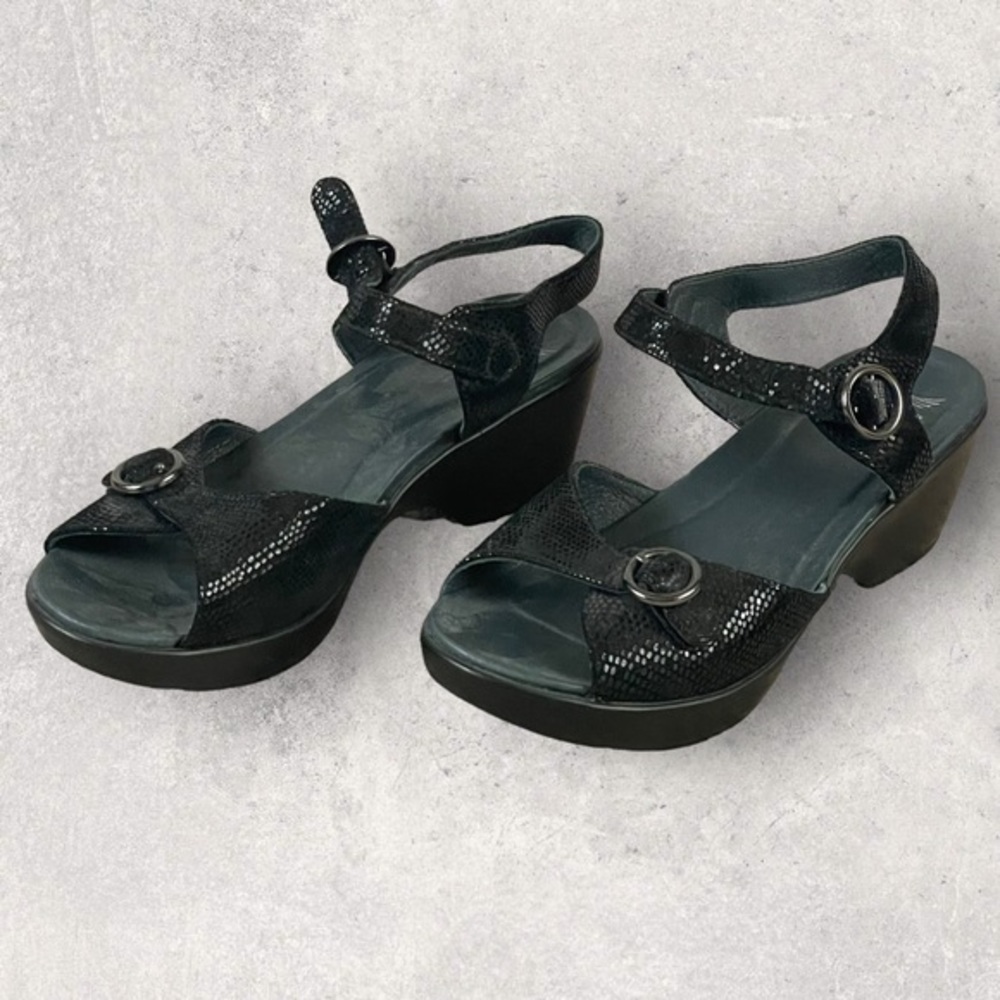 Dansko Womens 8 US 38 EU June Dillon Black Shimmer Leather Ankle Strap Sandals